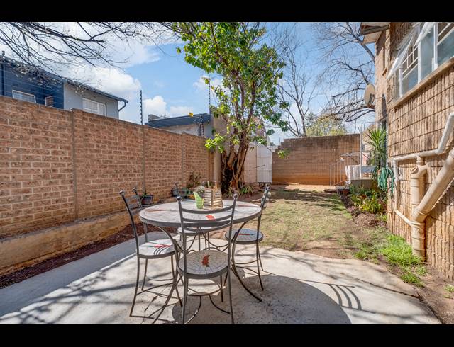 3 BEDROOM APARTMENT FOR SALE IN FONTAINEBLEAU